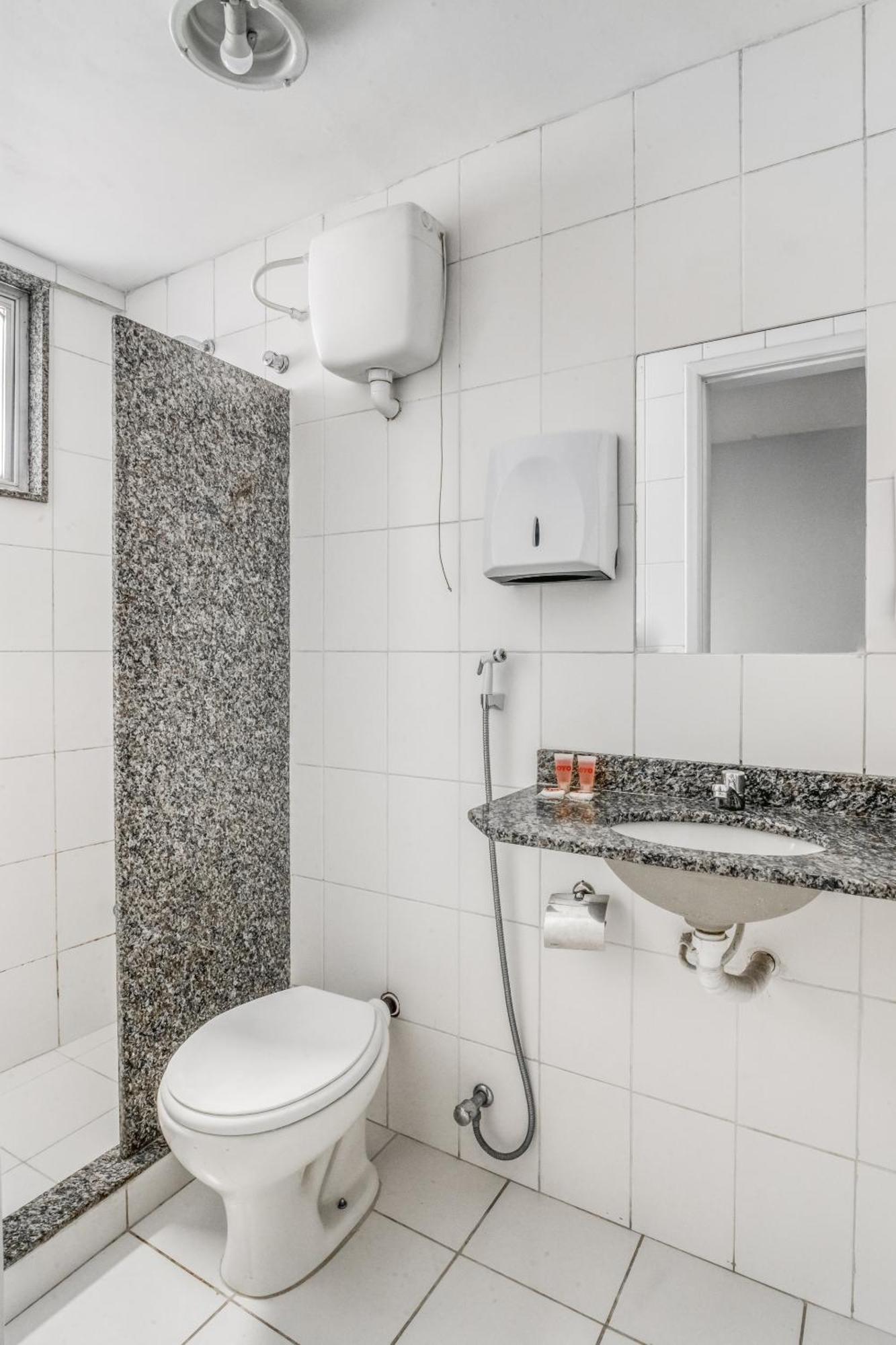 Twin Room,1269624088:JPEG